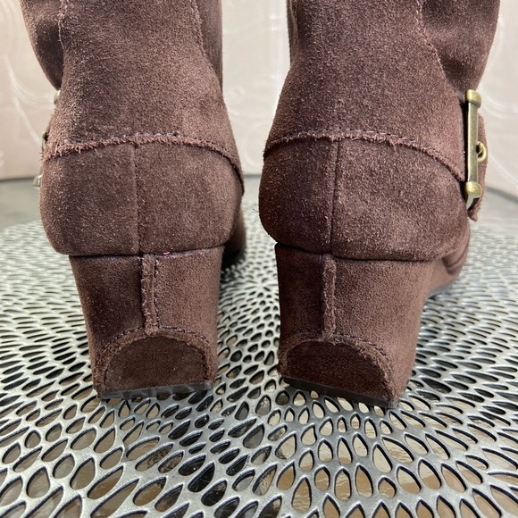 Aerosoles Minnesota Brown Suede Womens Boots, 5.5 - Picture 5 of 15